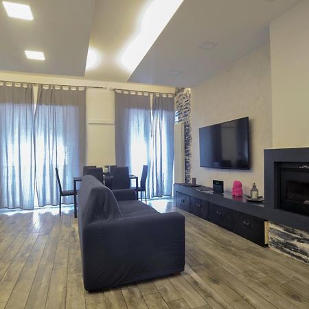 Casa Rosa Lucia Centrale Con Parcheggio Sanremo Luaran gambar