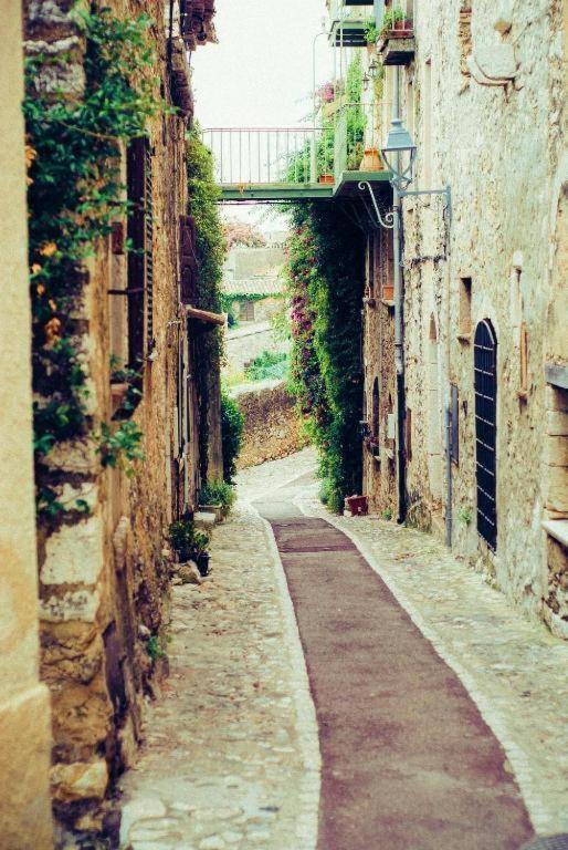 Casa Rosa Lucia Centrale Con Parcheggio Sanremo Luaran gambar