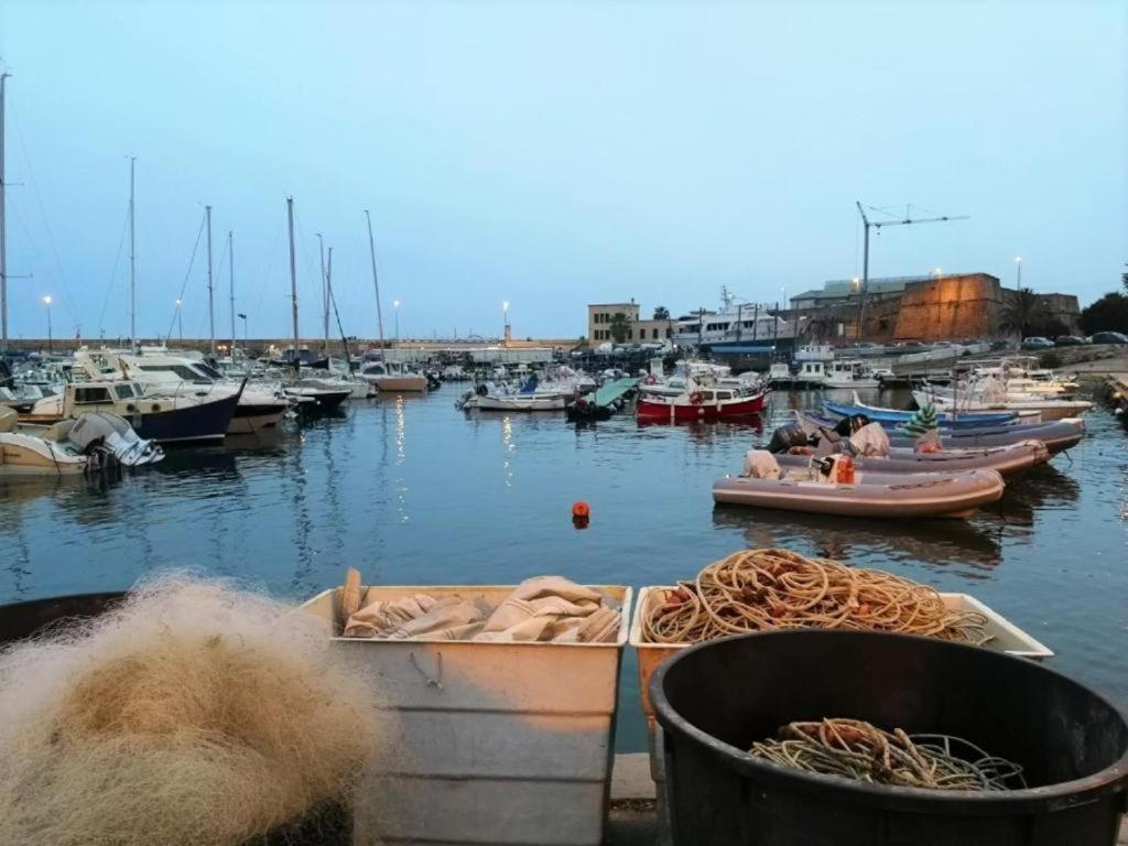 Casa Rosa Lucia Centrale Con Parcheggio Sanremo Luaran gambar