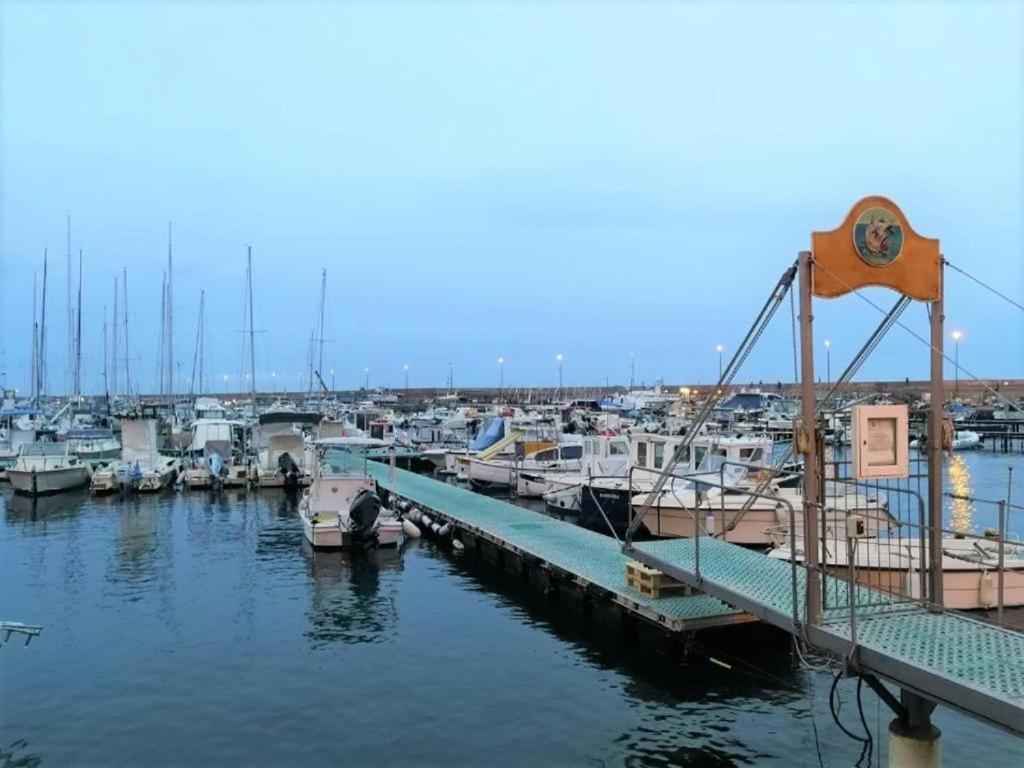 Casa Rosa Lucia Centrale Con Parcheggio Sanremo Luaran gambar